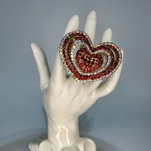 Beautiful Rhinestone Heart Ring Size 7